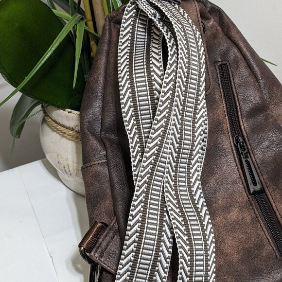 LATMAP Sling Bag For Women Fanny Pack Faux Leather  Backpack Brown NWT - Picture 13 of 14